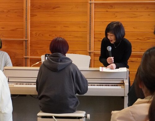6_メイン会場での体験会の様子_.JPG