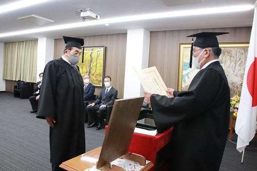 名誉博士称号授与式