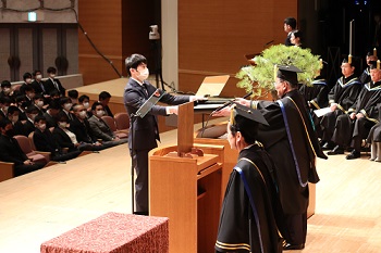 学位記授与