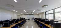 情報基盤機構コンピュータ演習室1の画像