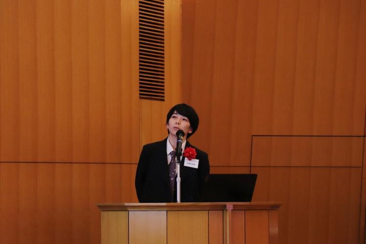山崎先生発表1.jpg