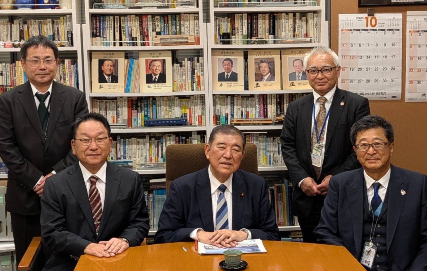 石破茂衆議院議員事務所にて